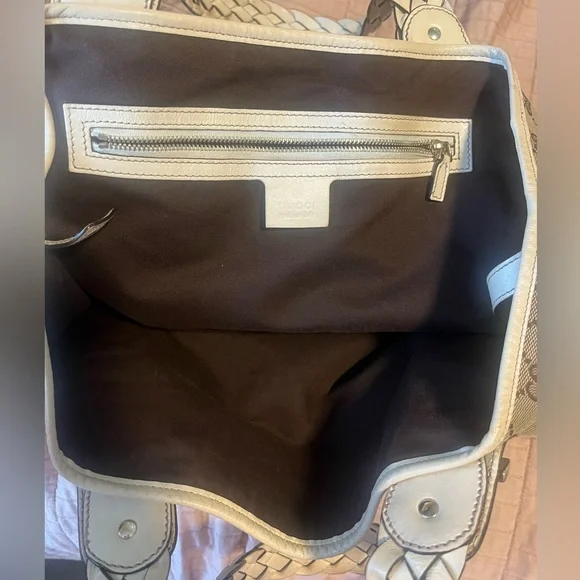 Gucci Beige and Brown Shoulder Bag - Picture 4 of 13